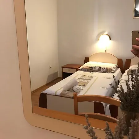 Live Apartament *